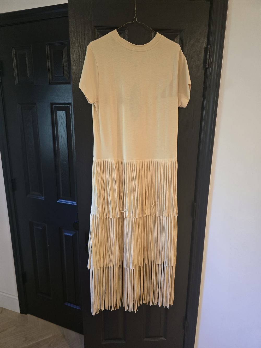 FARM Rio Cream Graphic Fringe Maxi Dress with Yellow Floral Print - Picture 3 of 3